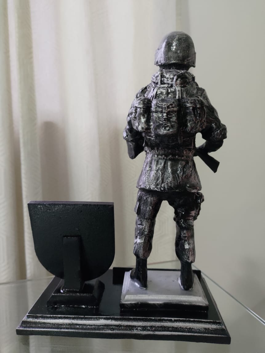 Escultura Combatente Policial Militar - Image 3