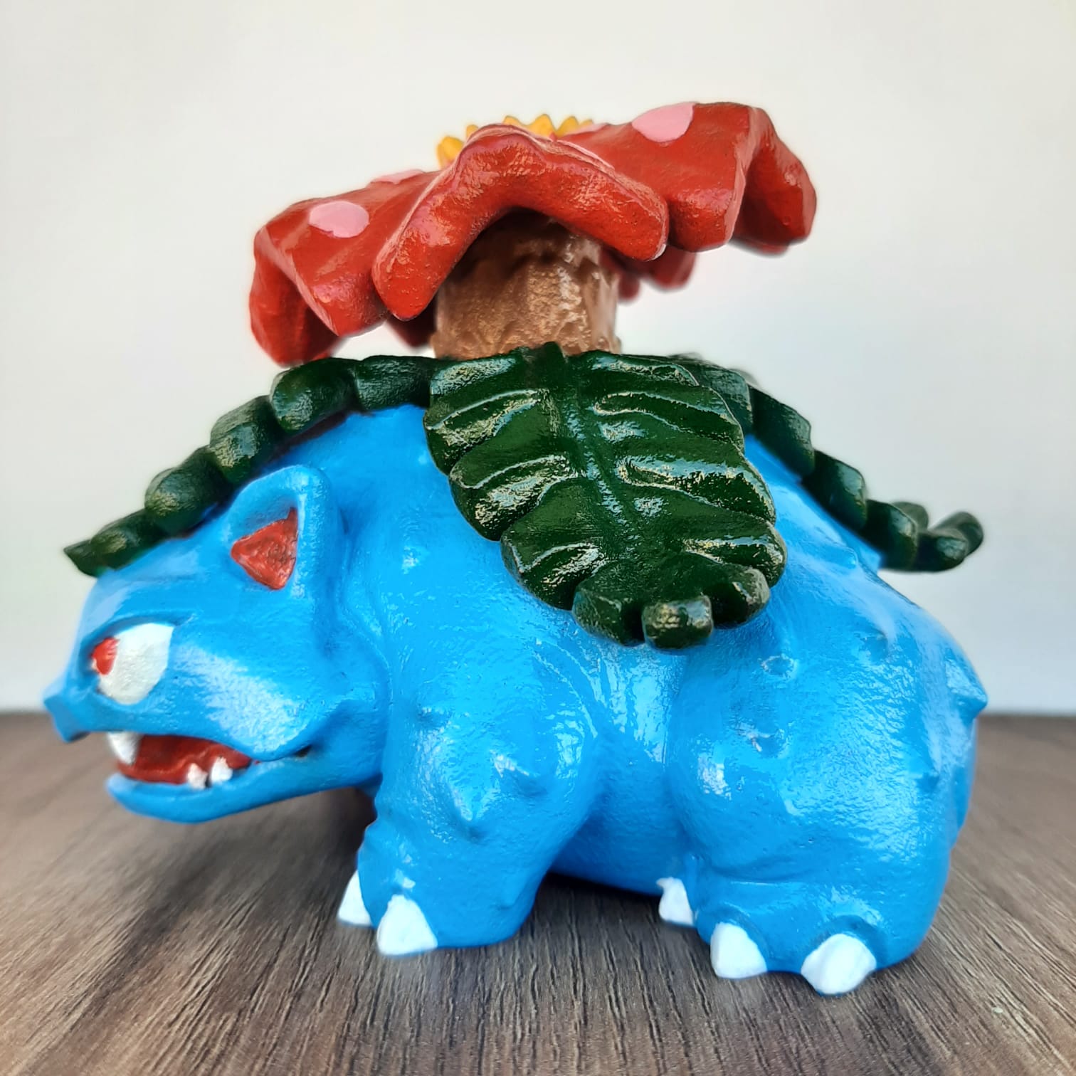 VENOSAURO em Impressão 3D Pintado a Mão - 8cm altura - Image 4